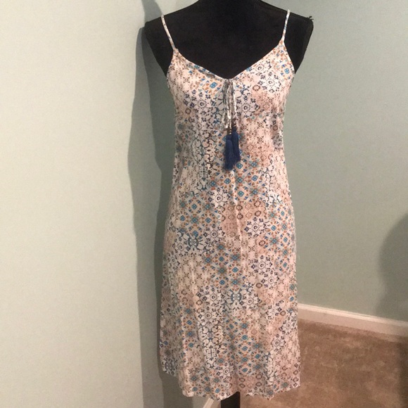 Forever 21 Dresses & Skirts - ☀️2/$10 - light weight Forever 21 dress